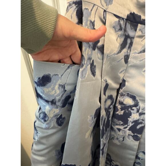 Eliza J Women's Floral Fit and Flare Dress with Side Pockets -Size 6 - Picture 5 of 5